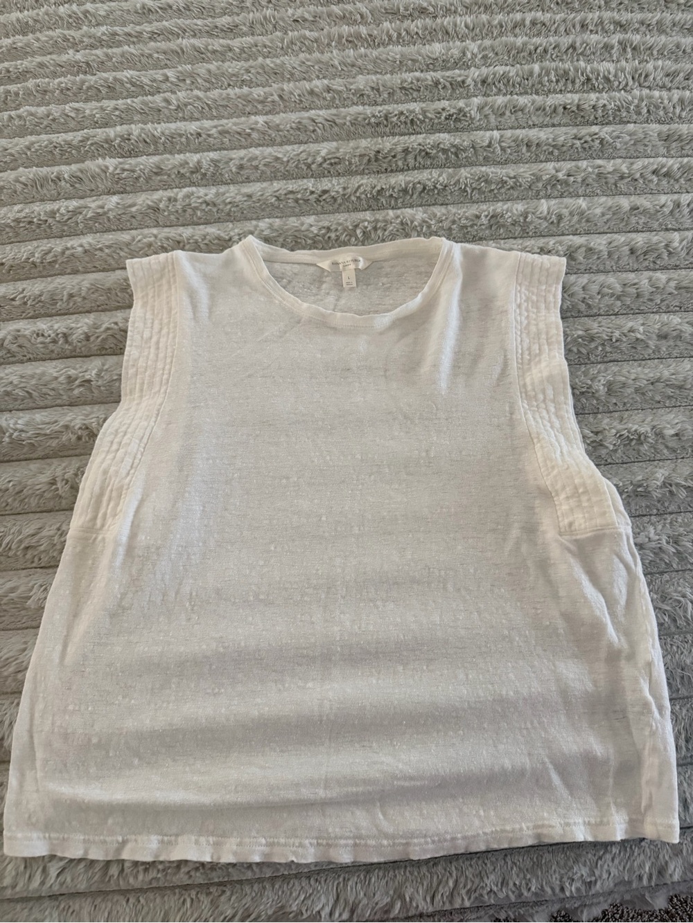 Banana Republic White Sleeveless Knit Tank